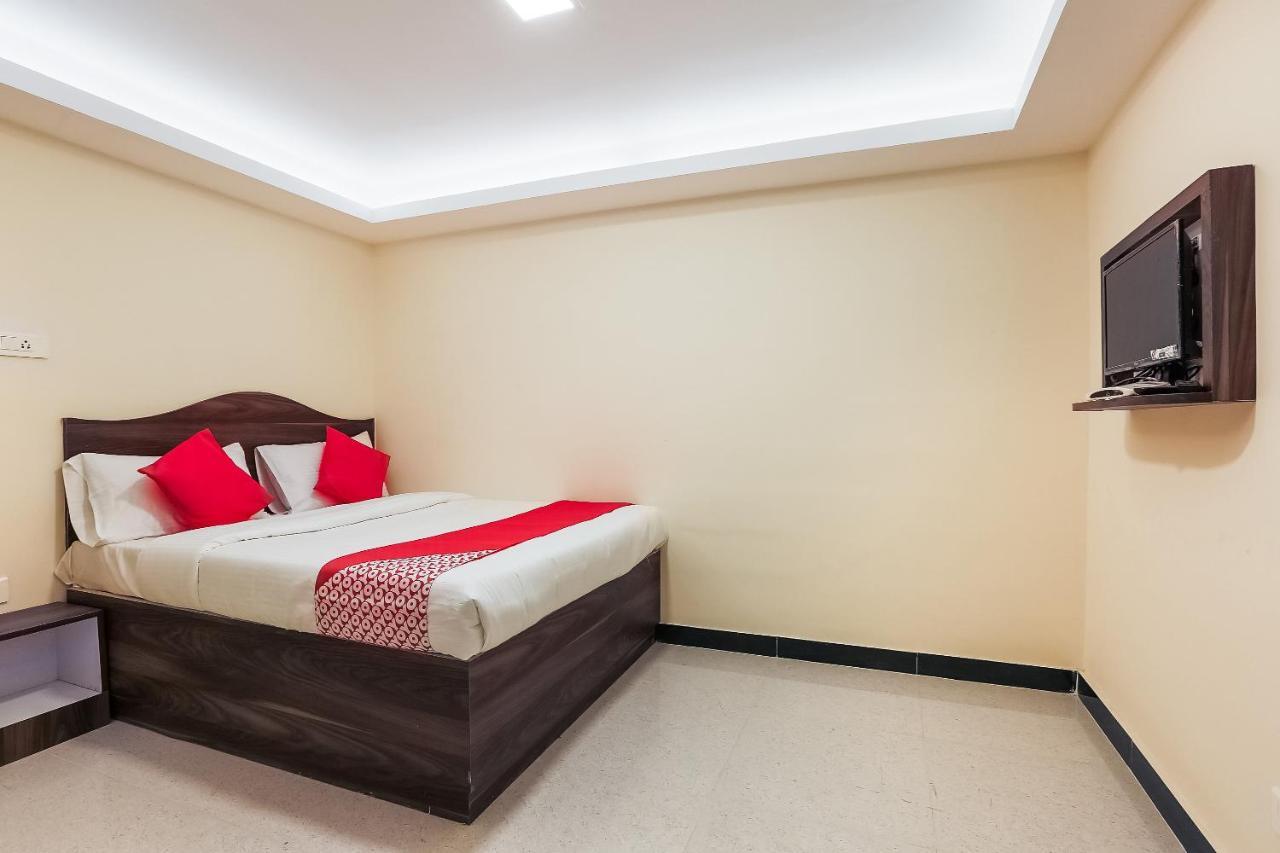 Oyo 36500 Sri Krishna Inn Ooty Exteriör bild