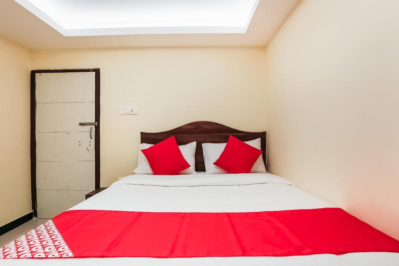 Oyo 36500 Sri Krishna Inn Ooty Exteriör bild