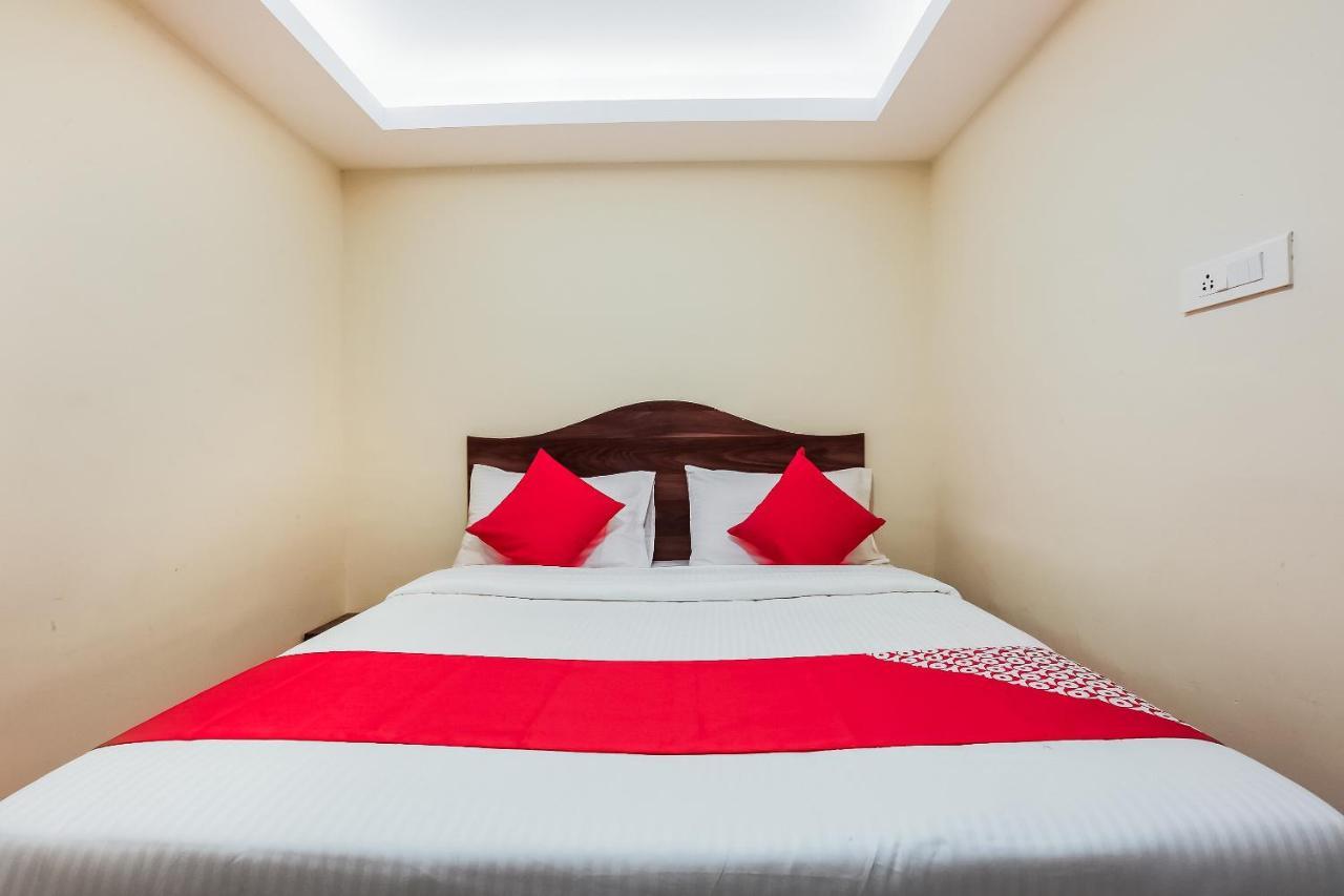 Oyo 36500 Sri Krishna Inn Ooty Exteriör bild